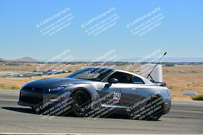 media/Oct-18-2025-Extreme Speed (Sat) [[d6d7e1fef1]]/Group 3 Purple/Session 2 (Turn 3)/